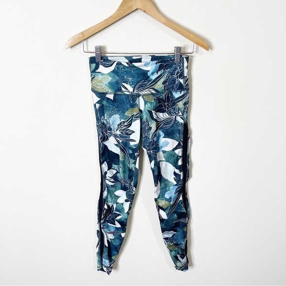 Athleta High Rise Tropical Mesh Chaturanga 7/8 Tight Leggings Size XS - Picture 2 of 6